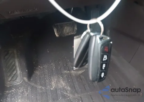 2018 Hyundai Santa Fe Sport 2.4L из США, поврежденный, VIN 5XYZUDLB7JG524841